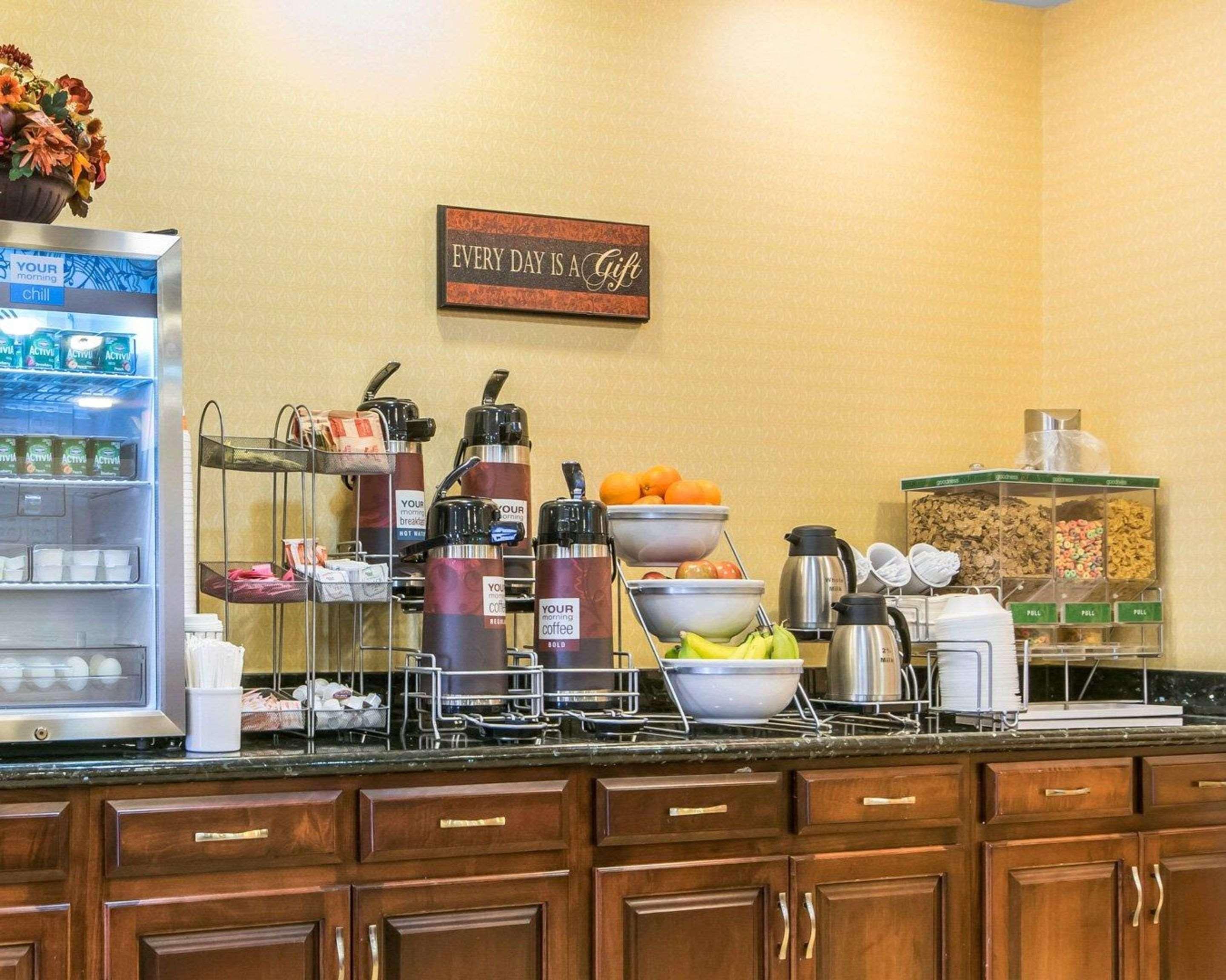 Comfort Suites South Point - Huntington Экстерьер фото