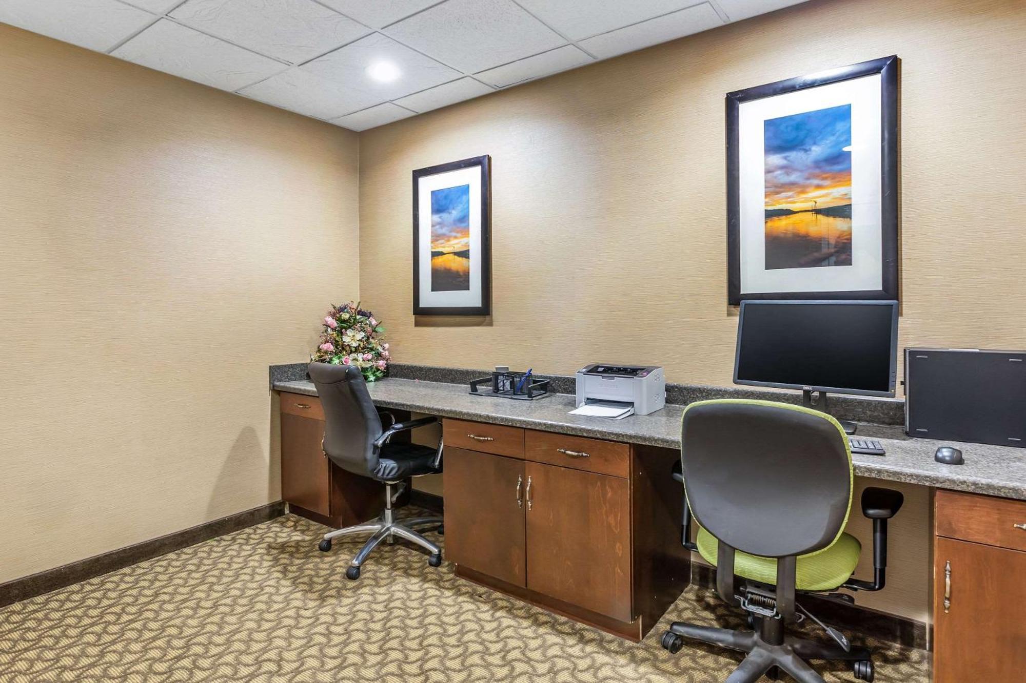 Comfort Suites South Point - Huntington Экстерьер фото