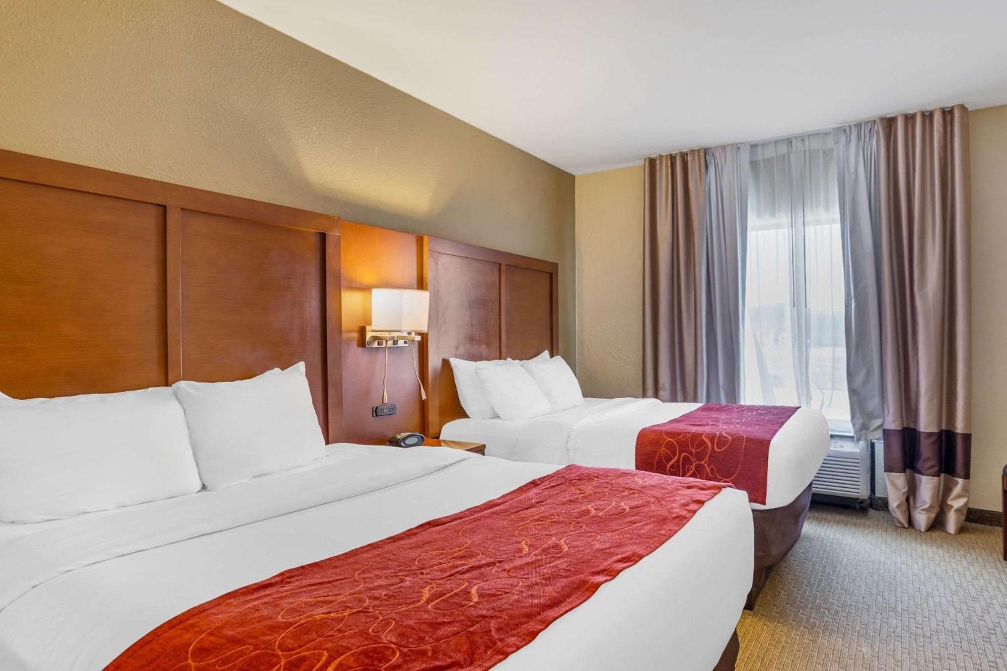Comfort Suites South Point - Huntington Экстерьер фото